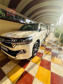 تويوتا لاندكروزر